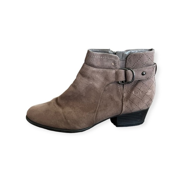 Unisa Vibtech boots booties brown heels Sz 10 M - Picture 3 of 10